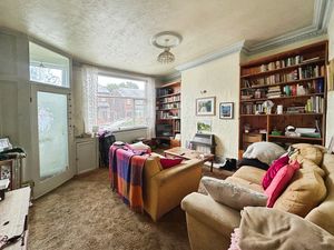 Lounge- click for photo gallery